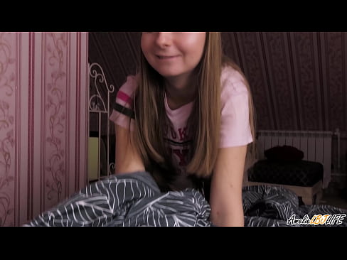 ❤️ Blondie waxay si qoto dheer u nuugtaa BFF's waxayna ku dhufanaysaa afkeeda %so.xxxpornolive.ru ❌