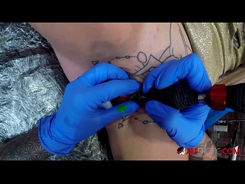 ❤️ Sully Savage oo aad u tattooed ayaa Kintirkeeda ku sawirtay tattoo %so.xxxpornolive.ru ❌